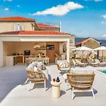 Mavis - 10 Minutes To Dubrovnik Villa Gornji Brgat