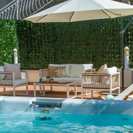 Mavis - 10 Minutes To Dubrovnik