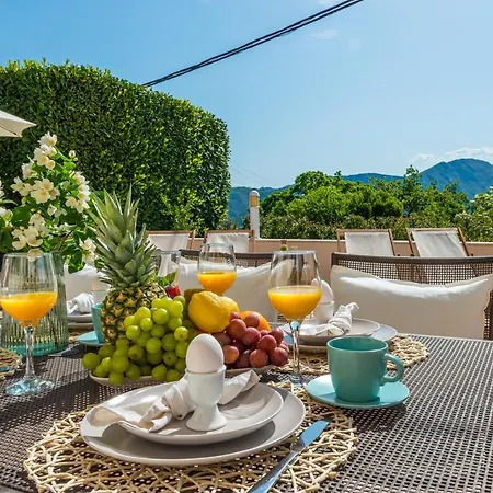 Mavis - 10 Minutes To Dubrovnik