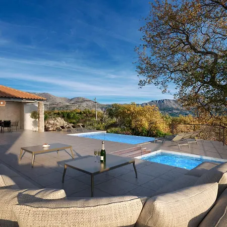 Mavis - 10 Minutes To Dubrovnik Gornji Brgat