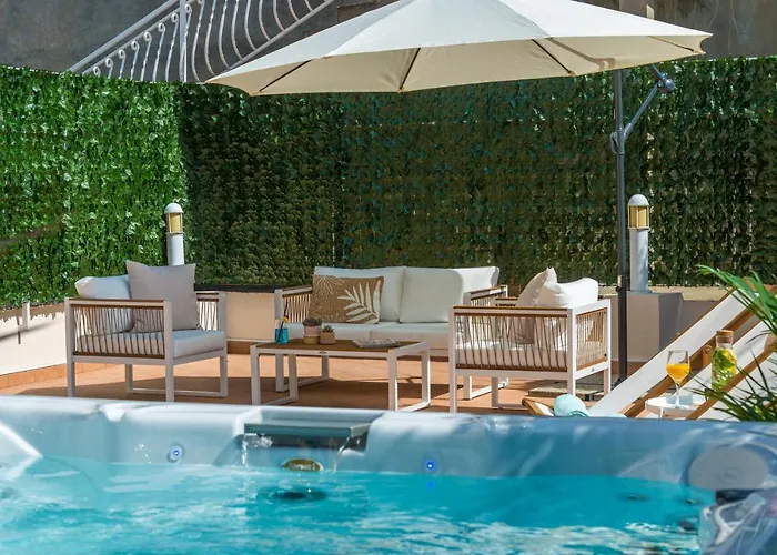 Mavis - 10 Minutes To Dubrovnik