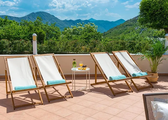 Mavis - 10 Minutes To Dubrovnik