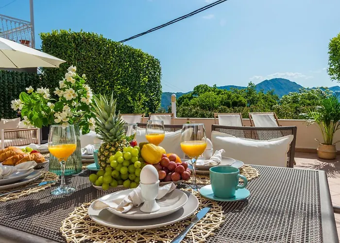 Mavis - 10 Minutes To Dubrovnik